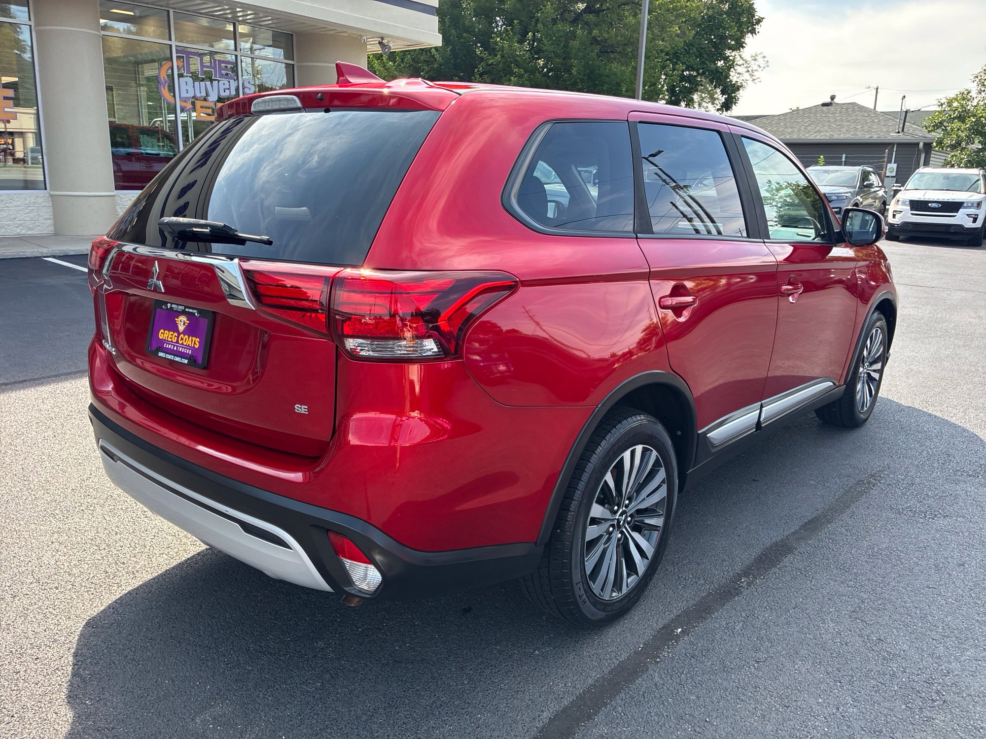 Used 2020 Mitsubishi Outlander SE AWD/4WD image 3
