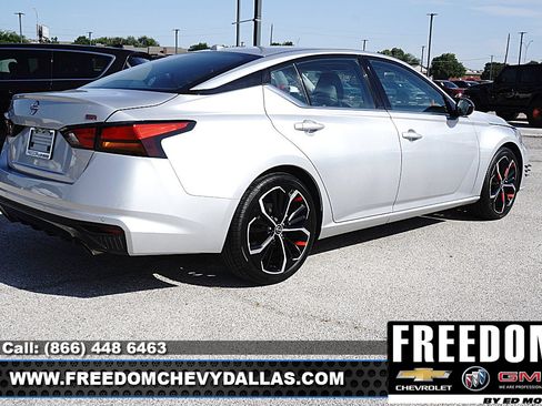 Used 2023 Nissan Altima 2.5 SR FWD image 37