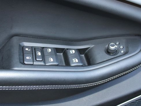 Used 2021 Jeep Grand Cherokee L Limited image 44