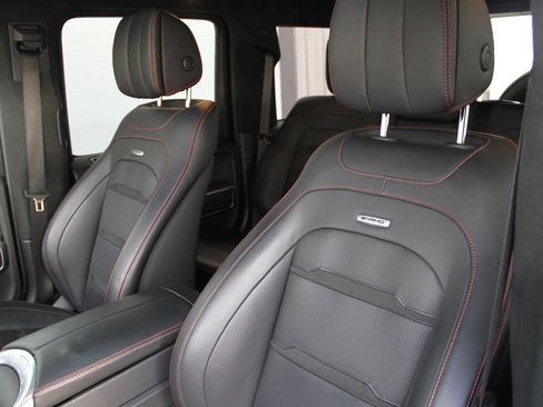 Used 2020 Mercedes-Benz G 63 AMG 4MATIC w/ G Manufaktur Interior Package image 12
