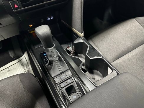 Used 2025 Toyota Camry LE image 41