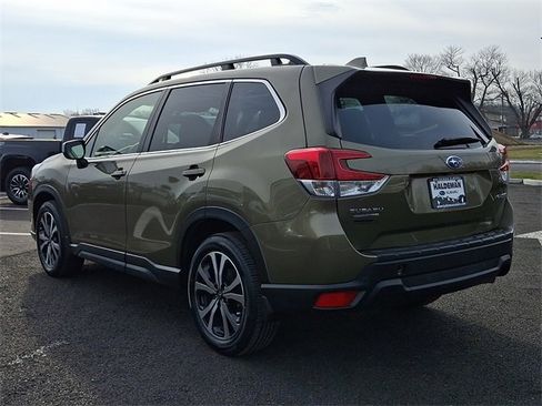Used 2023 Subaru Forester Limited image 5