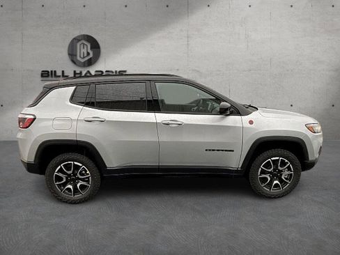 New 2026 Jeep Compass Trailhawk w/ Sun, Sound & Navigation Group image 4
