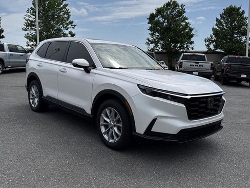 Used 2024 Honda CR-V EX image 3