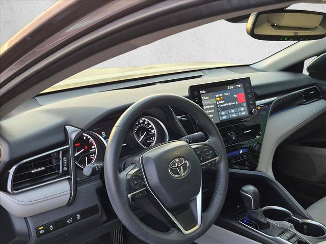 Used 2024 Toyota Camry XLE FWD image 9
