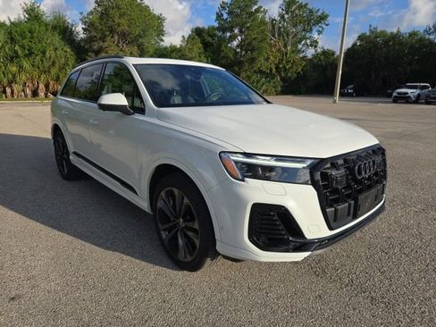 Used 2025 Audi Q7 3.0T Premium Plus AWD/4WD image 7