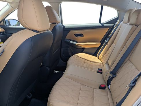 Used 2025 Nissan Sentra SV w/ SV Premium Package FWD image 44