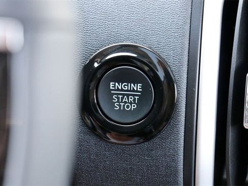 New 2025 Ford Expedition Active image 11