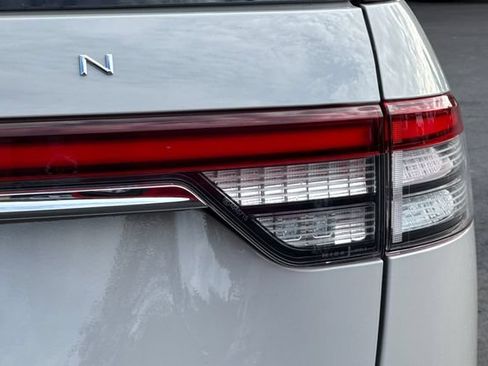 Used 2022 Lincoln Aviator Reserve w/ Elements Package Plus AWD/4WD image 51