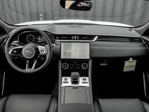 New 2026 Jaguar F-PACE R-Dynamic S image 19