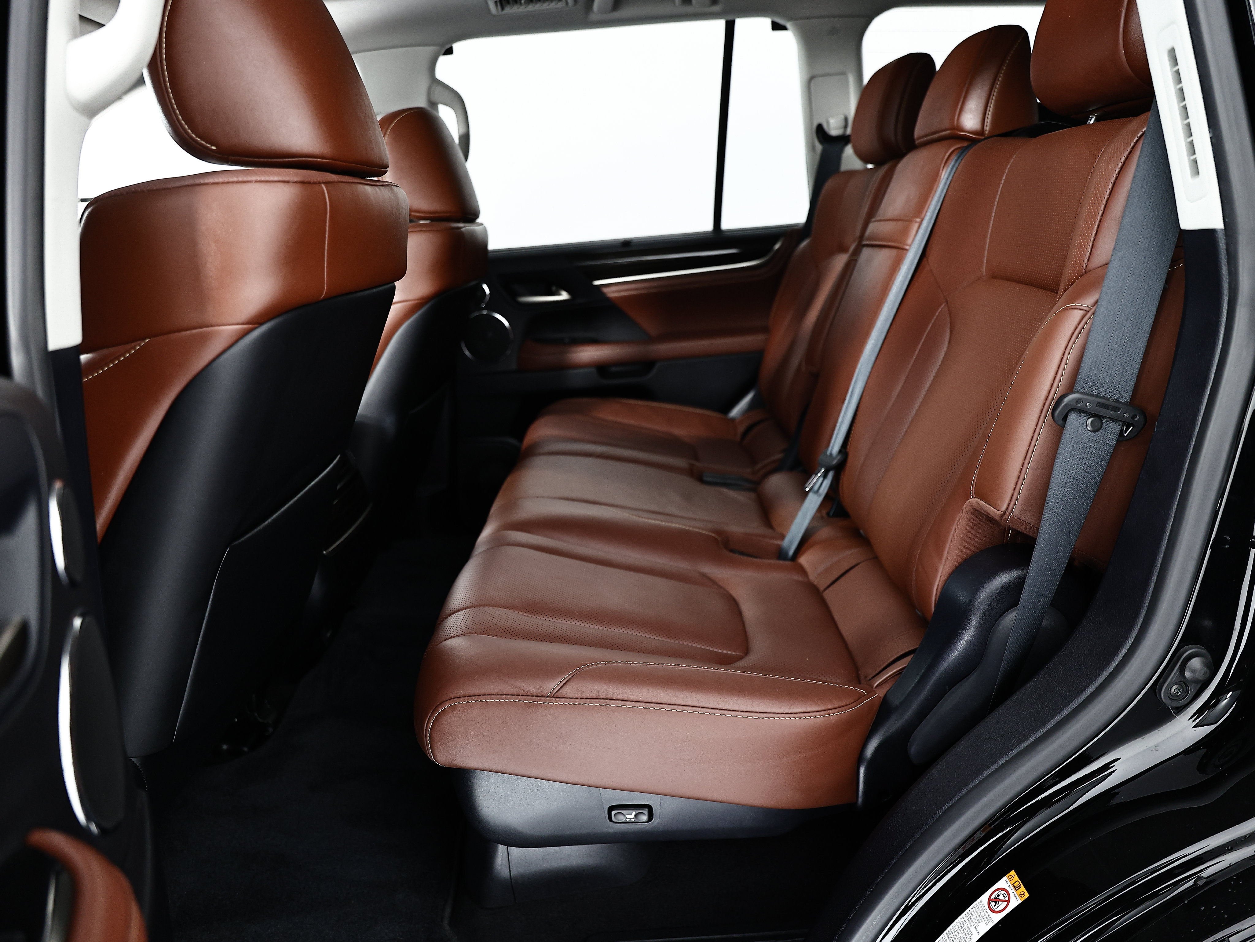 Used 2019 Lexus LX 570 4WD w/ Luxury Package image 30