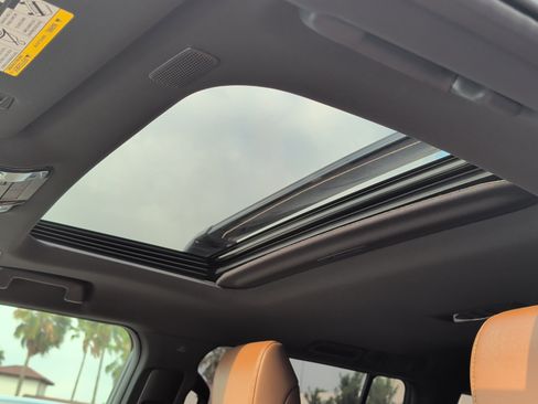 Used 2025 Lexus GX 550 w/ Cold Area Package image 23