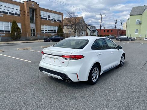 Used 2021 Toyota Corolla SE image 5