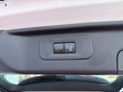 Used 2024 Toyota Grand Highlander AWD image 12