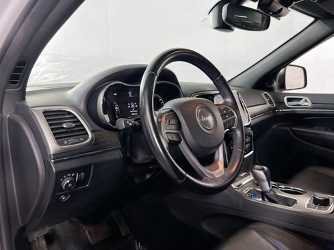 Used 2022 Jeep Grand Cherokee Limited image 9