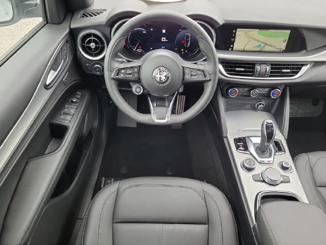 New 2025 Alfa Romeo Stelvio Sprint w/ Convenience Package AWD/4WD image 15
