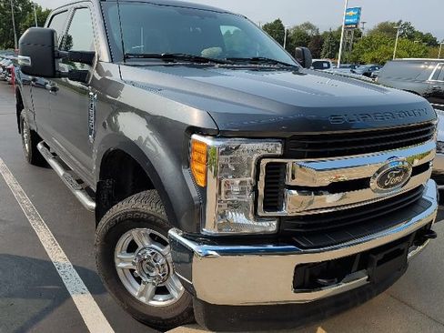 Used 2017 Ford F250 XLT AWD/4WD image 21