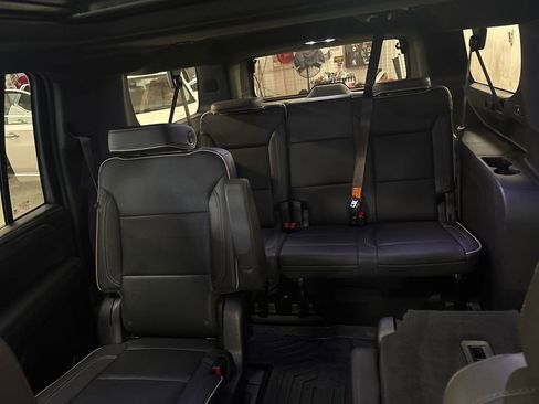 Certified 2023 GMC Yukon XL SLT AWD/4WD image 27