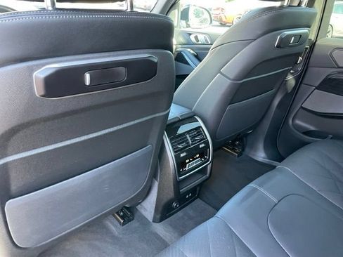Used 2026 BMW X5 xDrive40i w/ M Sport Package AWD/4WD image 9