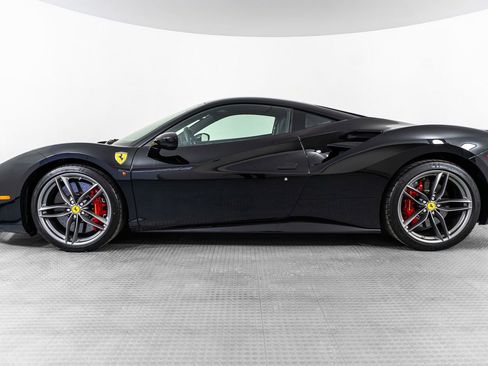 Certified 2019 Ferrari 488 GTB RWD image 3