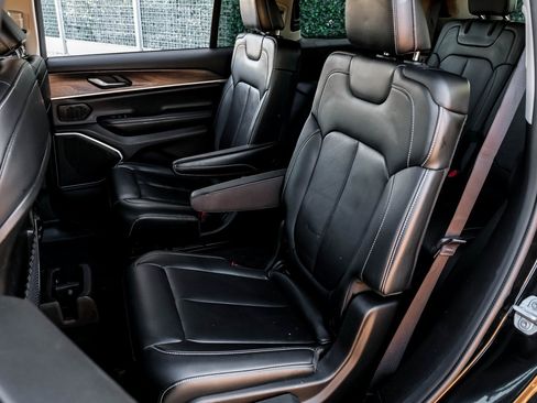 Used 2021 Jeep Grand Cherokee L Limited image 53