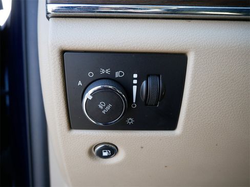 Used 2018 Jeep Grand Cherokee Limited w/ Trailer Tow Group IV image 22