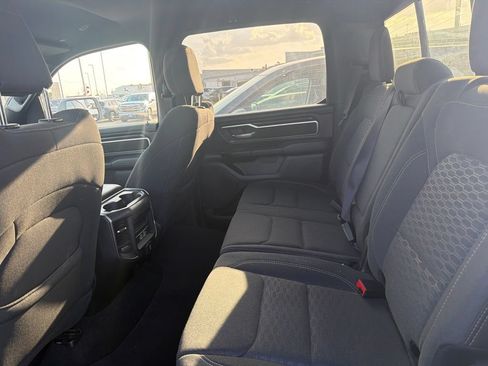 Used 2025 RAM 1500 Big Horn AWD/4WD image 3