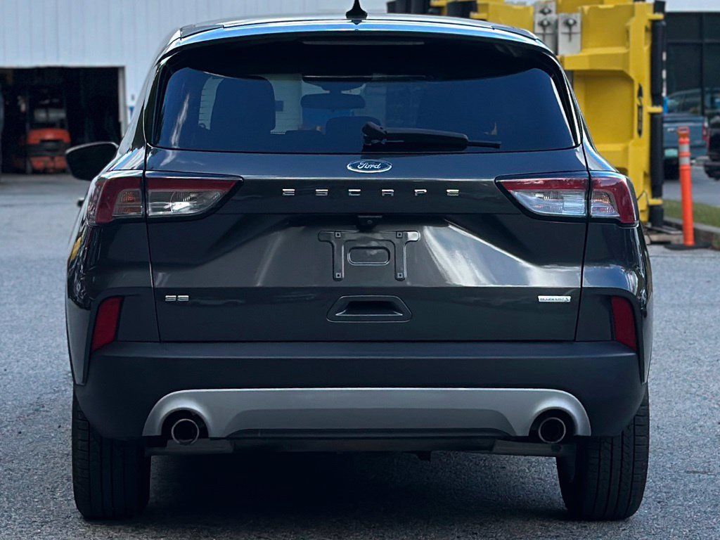 Used 2020 Ford Escape SE FWD image 4