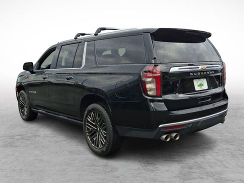 Used 2021 Chevrolet Suburban High Country w/ Premium Package AWD/4WD image 4