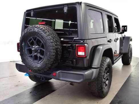 Used 2024 Jeep Wrangler Unlimited AWD/4WD image 7