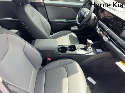 New 2026 Kia K4 EX FWD image 27