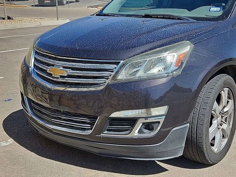 Used 2016 Chevrolet Traverse LT w/ Style and Technology Package image 2