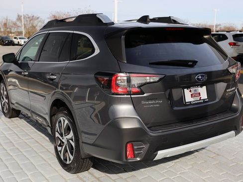 Certified 2022 Subaru Outback Touring XT image 3