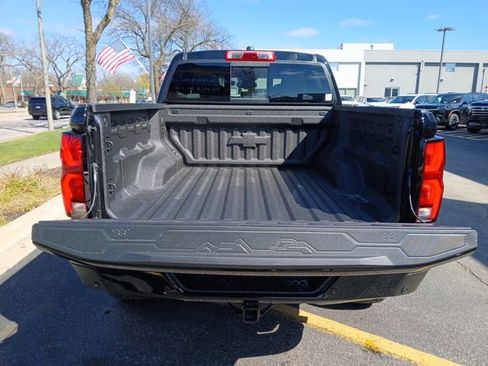 New 2026 Chevrolet Colorado ZR2 w/ Technology Package AWD/4WD image 24