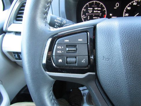 Used 2025 Honda Odyssey EX-L image 25
