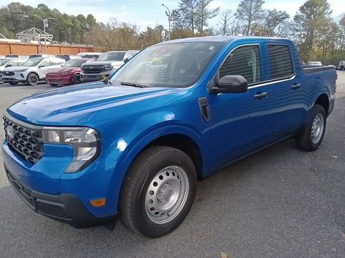 New 2025 Ford Maverick XL image 7