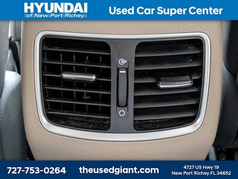 Used 2019 Hyundai Tucson Limited FWD image 16