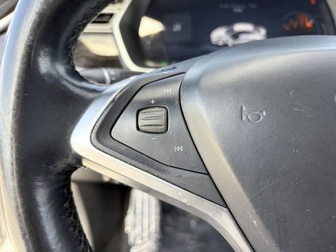 Used 2017 Tesla Model S 75 RWD image 8