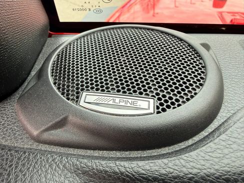 Used 2017 Jeep Wrangler Sport image 31