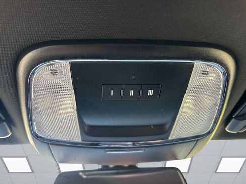Used 2019 Dodge Charger R/T RWD image 30