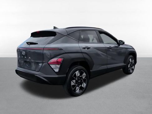 Used 2025 Hyundai Kona SEL AWD/4WD image 4