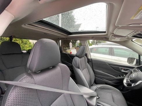 Used 2019 Subaru Forester Premium AWD/4WD image 4