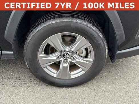 Used 2025 Toyota RAV4 XLE image 7