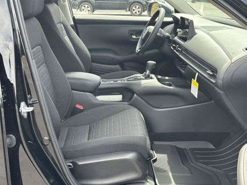 New 2027 Honda HR-V LX image 6