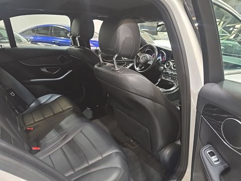 Used 2018 Mercedes-Benz C 300 Sedan image 18