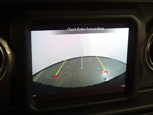 Used 2021 Jeep Wrangler Unlimited Sahara image 10