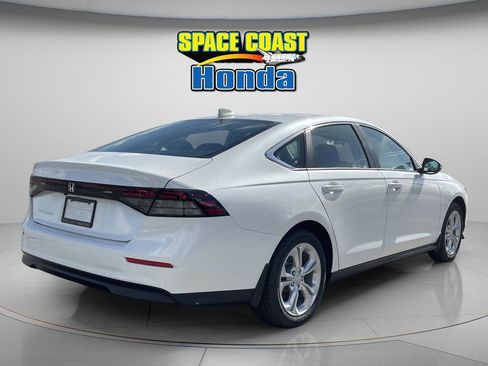 New 2025 Honda Accord LX image 9