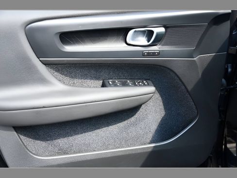 Certified 2023 Volvo C40 P8 Recharge Plus w/ Climate Package AWD/4WD image 27