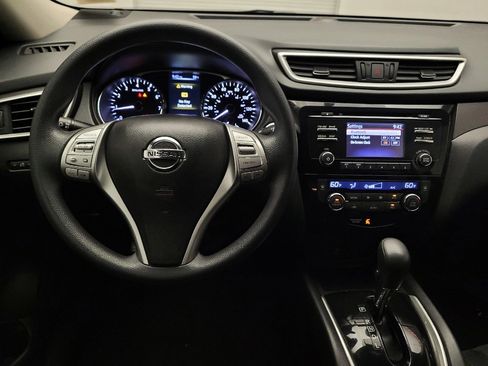 Used 2014 Nissan Rogue SV FWD image 22