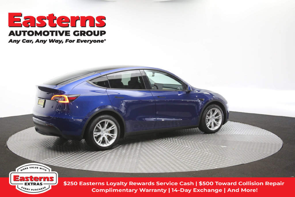 Used 2021 Tesla Model Y Long Range AWD/4WD image 40